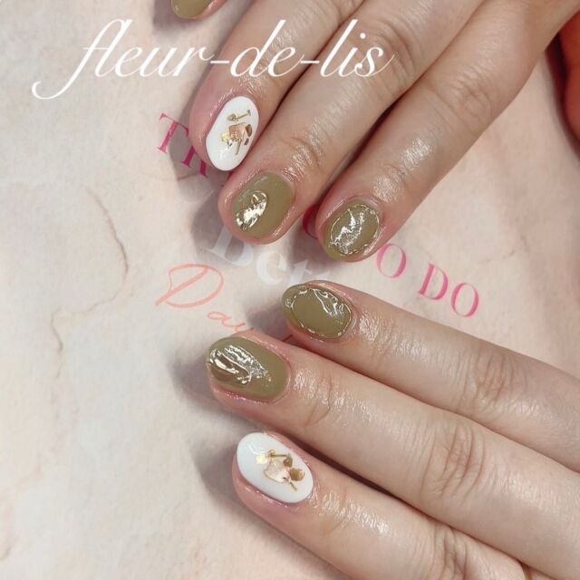 定額コース🤍🌿
初ジェルネイルのお客様🩵
.
.
.  当店は完全予約制となっております💁♀️
.
フルール・ド・リス御来店お得情報🉐🤭
.
▣御来店時、次回ご予約で5%off👈
▣自店付け替えオフ無料👈(オフのみは別途)
▣フィルインにて、自爪の負担軽減👈
▣付け替えオフの際、マシーン使用(オフ時短)
▣お客様の自爪の状態に合わせカウンセリング👈
.
·
·
フルール・ド・リスは2021.06にtotalbeautysalonにリニューアルオープンしました🤍
今だけキャンペーン配信💜
·
#脱毛サロン #スパッツ試着会 #最先端美容 #陶肌トリートメント #次世代ハーブピーリング🌿 #陶肌トリートメントの効果がすごい ✨#revi #美肌サプリ #内面美容 #内面美容医学財団公認ファスティングカウンセラー 
·
▣コロナ対策として
.
▣入口での手消毒、検温
▣パーテーション設置済み
▣衛生管理上(鈴木は)マスク着用しております😷
·
.
当サロンではネイルのみではなくボディーペイント、タトゥー消しなども展開してます、イベント事がある方にオススメです。結婚式やLIVEがある方に是非🖤
気になる方は問い合わせお待ちしてます!
デザインに迷ってる方、料金についてご不明な点など等あればDM、LINE、電話等で質問受けつけてますのでお気軽に連絡ください🙇♀️
·
ご予約は下記から⬇️
.
.
.
#ネイル#ジェルネイル#スカルプチュア#ネイルサロン#オートネイル#エアジェル導入サロン#一層残し#オーダーネイル#ボディージュエリー導入店 タトゥーカバー#イベント#成人式#ブライダル 個性派#マタニティ 巻き爪矯正  化粧品取扱店  化粧品販売  ネイルデザイン、お肌悩み、ダイエットなどお身体のお悩みなどもございましたらお気軽にご相談下さい☺️  ______________________________  #福島県#郡山#須賀川#鏡石#白河#メガステージ
#fleur-de-lis(フルール・ド・リス)
完全予約制になります💁♀️🤍  ▪最新御予約空き状況は
 Instagramストーリーで更新↻
 Instagramを👀💡みた!で
 御新規様向けクーポンご利用頂けます🖤
 詳細はTOPハイライトから御覧下さい。  ▪http://www.fleur-de-lis.net/sp/
 ↳ホームページブログ更新
▪hotpepperbeauty
 ↳net予約も出来ます↺
 ↳tell0248723110〖施術中電話対応❌〗
 ↳LINE@ID 【fleur04】で検索🔍
 talkからご予約も受付け出来ます♥
LINEにお取扱い商品・商材詳しく載せております。  是非皆様followme🖤  _________________________________