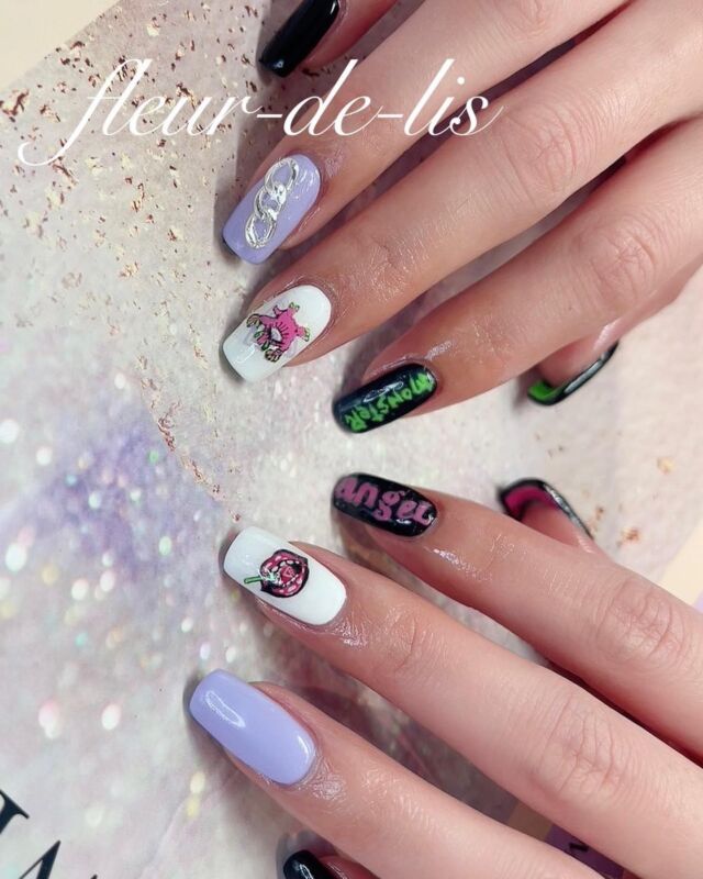 くぅちゃんLIVE仕様🎤💕
オーダー🩷🩷🩷
.
.  .  当店は完全予約制となっております💁♀️
.
フルール・ド・リス御来店お得情報🉐🤭
.
▣御来店時、次回ご予約で5%off👈
▣自店付け替えオフ無料👈(オフのみは別途)
▣フィルインにて、自爪の負担軽減👈
▣付け替えオフの際、マシーン使用(オフ時短)
▣お客様の自爪の状態に合わせカウンセリング👈
.
·
·
フルール・ド・リスは2021.06にtotalbeautysalonにリニューアルオープンしました🤍
今だけキャンペーン配信💜
·
#脱毛サロン #スパッツ試着会 #最先端美容 #陶肌トリートメント #次世代ハーブピーリング🌿 #陶肌トリートメントの効果がすごい ✨#revi #美肌サプリ #内面美容 #内面美容医学財団公認ファスティングカウンセラー 
·
▣コロナ対策として
.
▣入口での手消毒、検温
▣パーテーション設置済み
▣衛生管理上(鈴木は)マスク着用しております😷
·
.
当サロンではネイルのみではなくボディーペイント、タトゥー消しなども展開してます、イベント事がある方にオススメです。結婚式やLIVEがある方に是非🖤
気になる方は問い合わせお待ちしてます!
デザインに迷ってる方、料金についてご不明な点など等あればDM、LINE、電話等で質問受けつけてますのでお気軽に連絡ください🙇♀️
·
ご予約は下記から⬇️
.
.
.
#ネイル#ジェルネイル#スカルプチュア#ネイルサロン#オートネイル#エアジェル導入サロン#一層残し#オーダーネイル#ボディージュエリー導入店 タトゥーカバー#イベント#成人式#ブライダル 個性派#マタニティ 巻き爪矯正  化粧品取扱店  化粧品販売  ネイルデザイン、お肌悩み、ダイエットなどお身体のお悩みなどもございましたらお気軽にご相談下さい☺️  ______________________________  #福島県#郡山#須賀川#鏡石#白河#メガステージ
#fleur-de-lis(フルール・ド・リス)
完全予約制になります💁♀️🤍  ▪最新御予約空き状況は
 Instagramストーリーで更新↻
 Instagramを👀💡みた!で
 御新規様向けクーポンご利用頂けます🖤
 詳細はTOPハイライトから御覧下さい。  ▪http://www.fleur-de-lis.net/sp/
 ↳ホームページブログ更新
▪hotpepperbeauty
 ↳net予約も出来ます↺
 ↳tell0248723110〖施術中電話対応❌〗
 ↳LINE@ID 【fleur04】で検索🔍
 talkからご予約も受付け出来ます♥
LINEにお取扱い商品・商材詳しく載せております。  是非皆様followme🖤  _________________________________